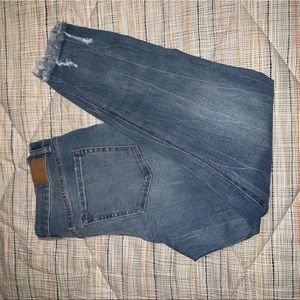 DISTRESSED SUPER STRETCH SKINNY